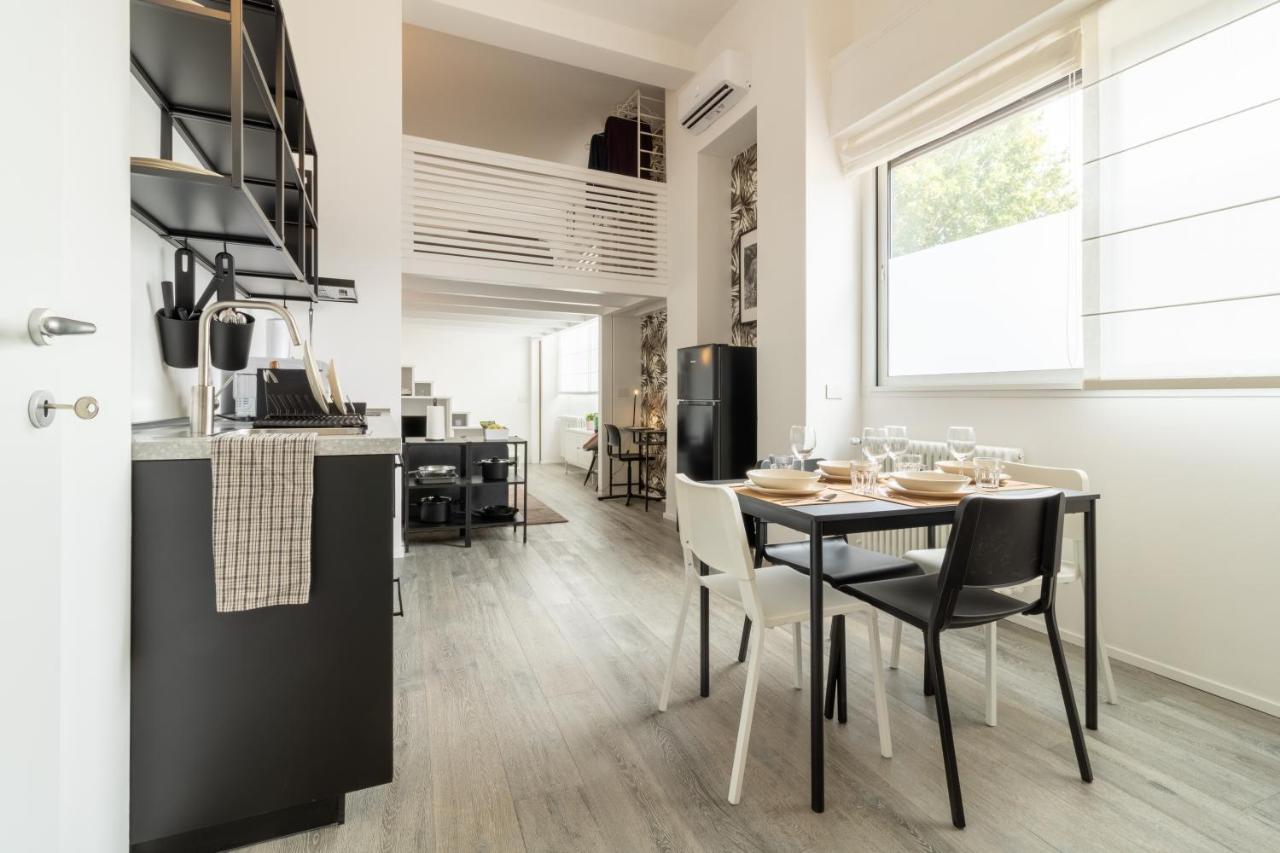 Navigli - Chic And Sophisticated Home In Милано Екстериор снимка